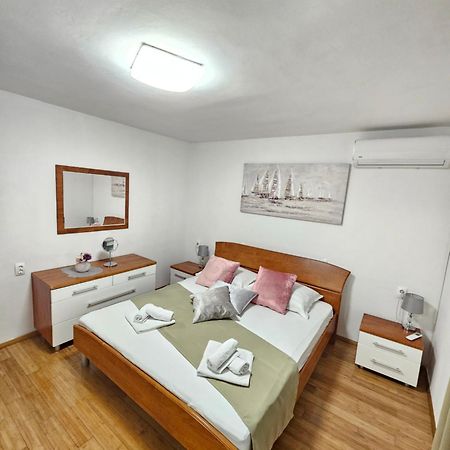 Apartments Iva Makarska Exterior photo